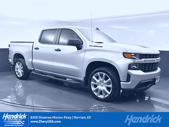 Certified Pre-Owned 2022 Chevrolet Silverado 1500 LTD Custom Crew Cab in  Merriam #QN0676A | Hendrick Chevrolet Shawnee Mission